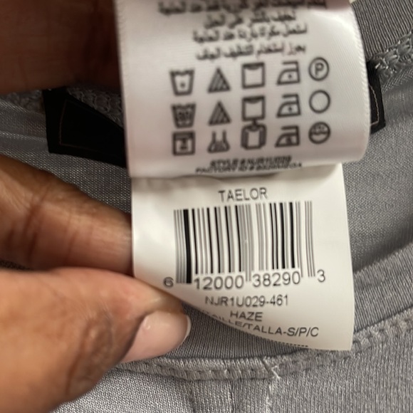 BCBG Max Azria Crop Top - Picture 4 of 5